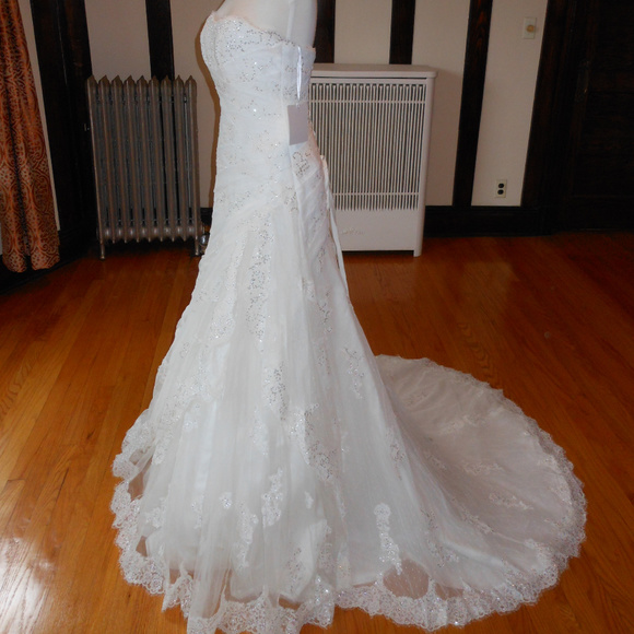 Pronovias Wedding Dress Libin - Picture 5 of 8